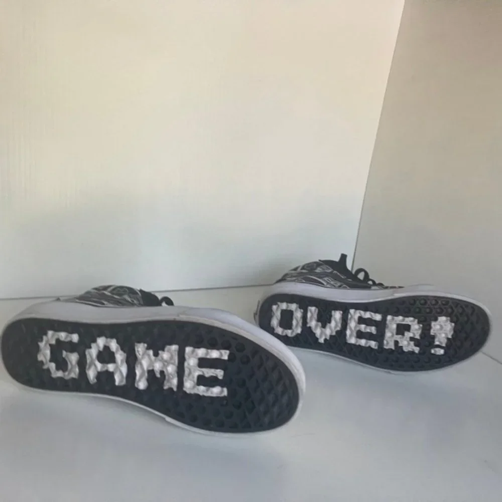 Vans x Nintendo Sk8 Hi NES Controller All Over Print Game Over - Picture 4 of 6